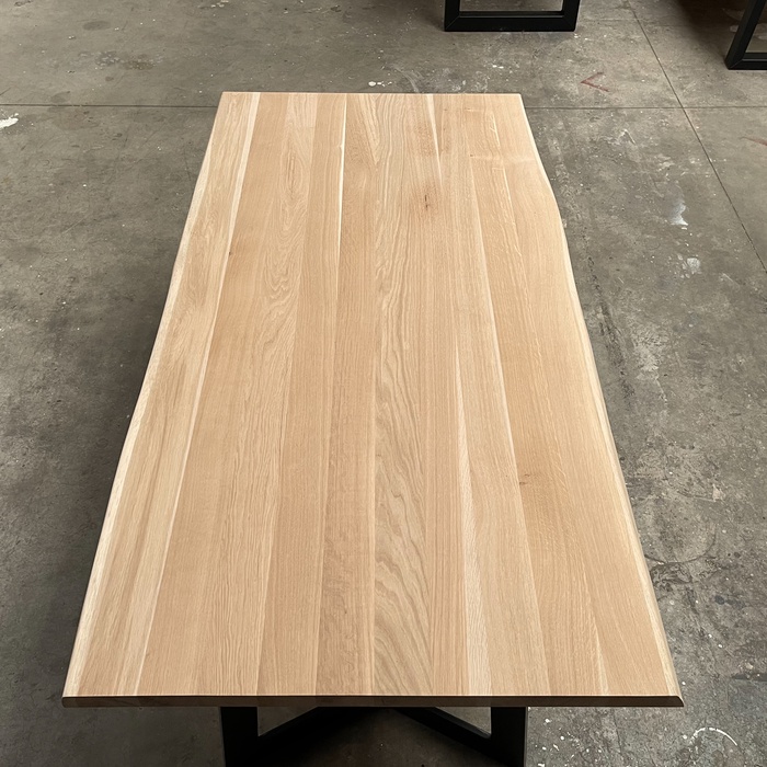 Eiken tafel