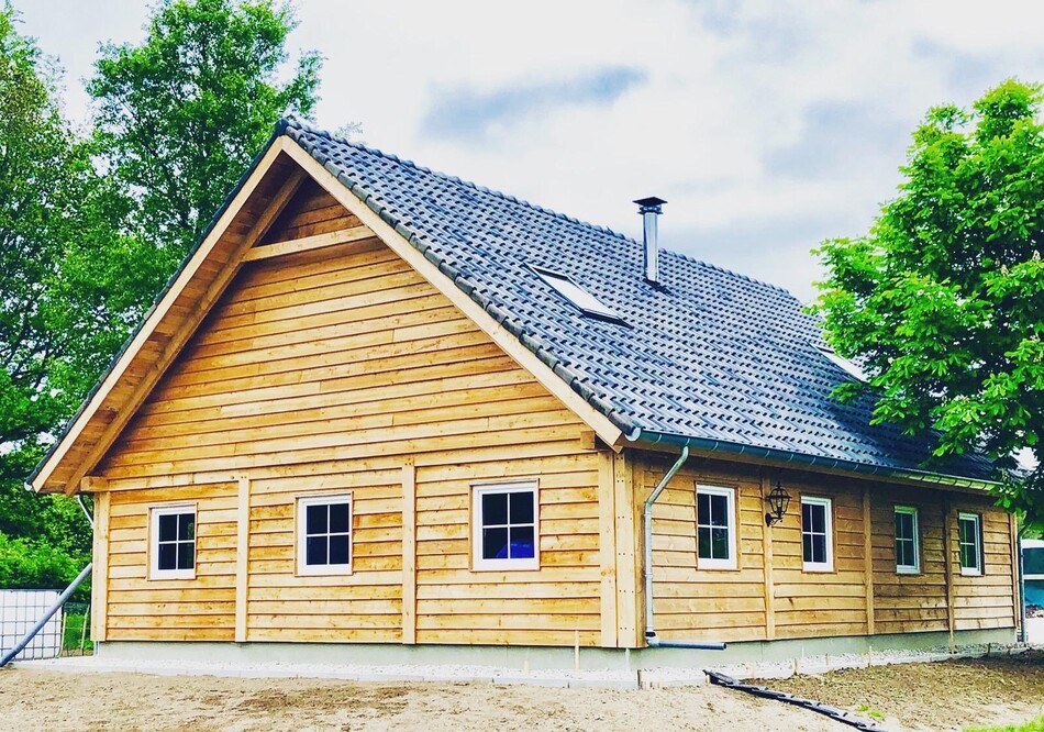 erosie taart gelei Ambachtelijk maatwerk schuur of woning in EIKEN hout