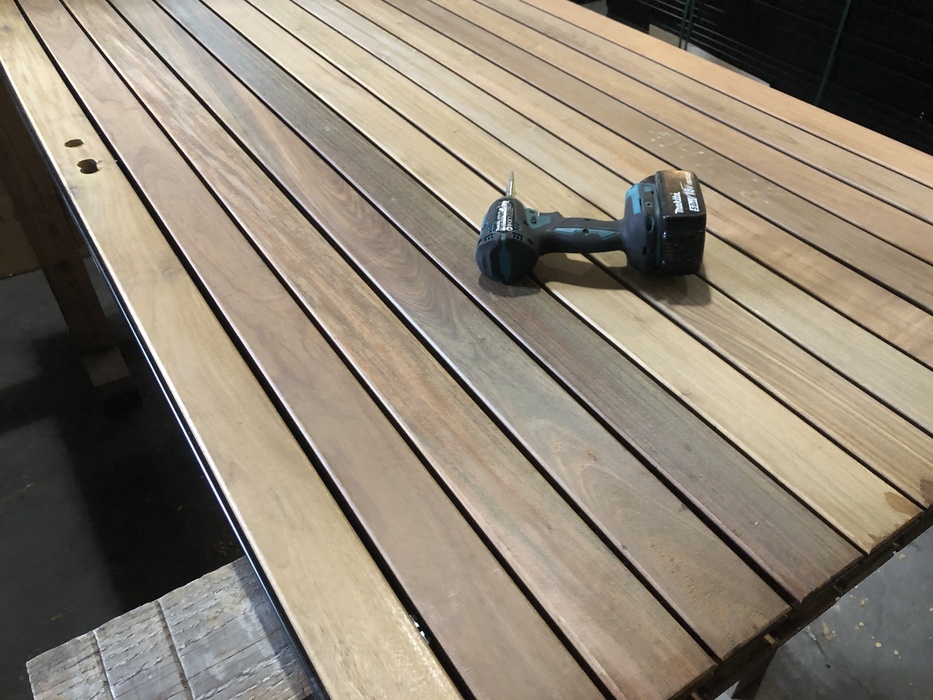 Ipe lamellen monderne poort met 7.0 cm lamellen - dubbelzijdig hout