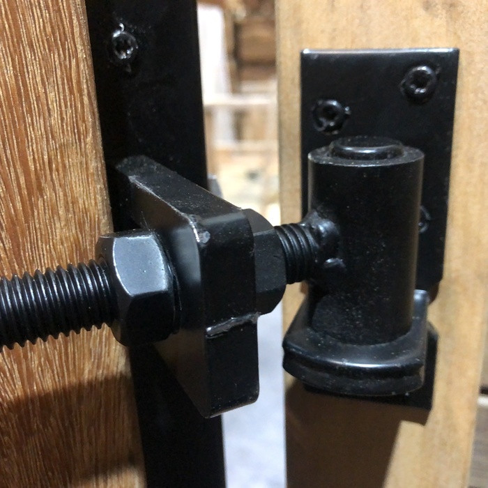 Ipé Poort Hang- en Sluitwerk
