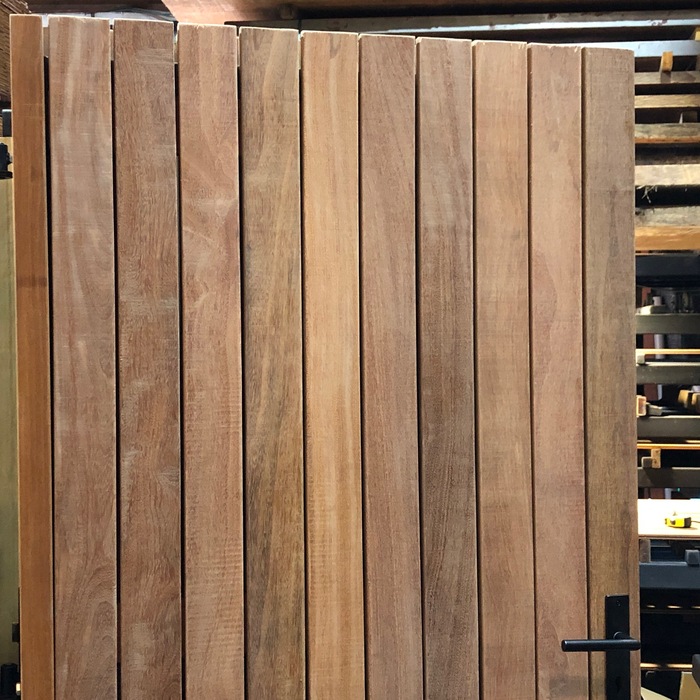 Brede Ipé Lamellen Poort 9 cm