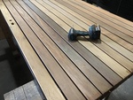 Hardhouten moderne poort - 7.0 cm lamellen - 2 zijden hout