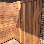 Moderne poort en schutting van IPE hout