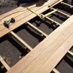 Ipe Onderligger fundering voor vlonderplanken montage