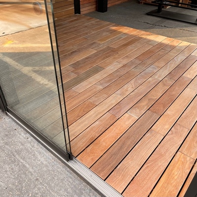 Luxury rooftop garden with Ipe Luxury rooftop garden featuring Ipe hardwood decking
