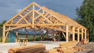 Luxe poolhouse op maat van Douglas of eikenhout Luxe poolhouse op maat van Douglas of eikenhout met ambachtelijke houtconstructie